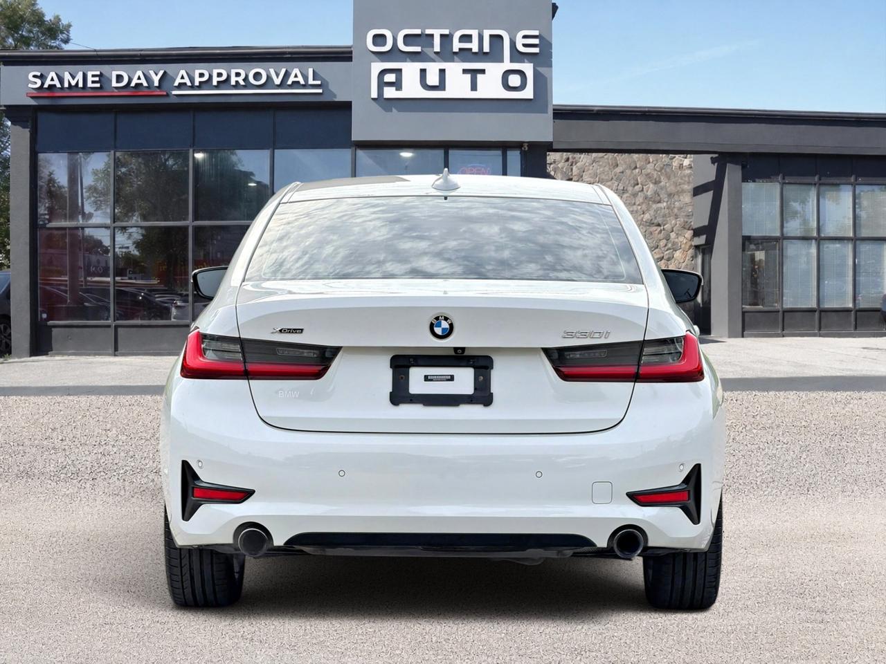 2020 BMW 3 Series 330i xDrive Sedan Photo