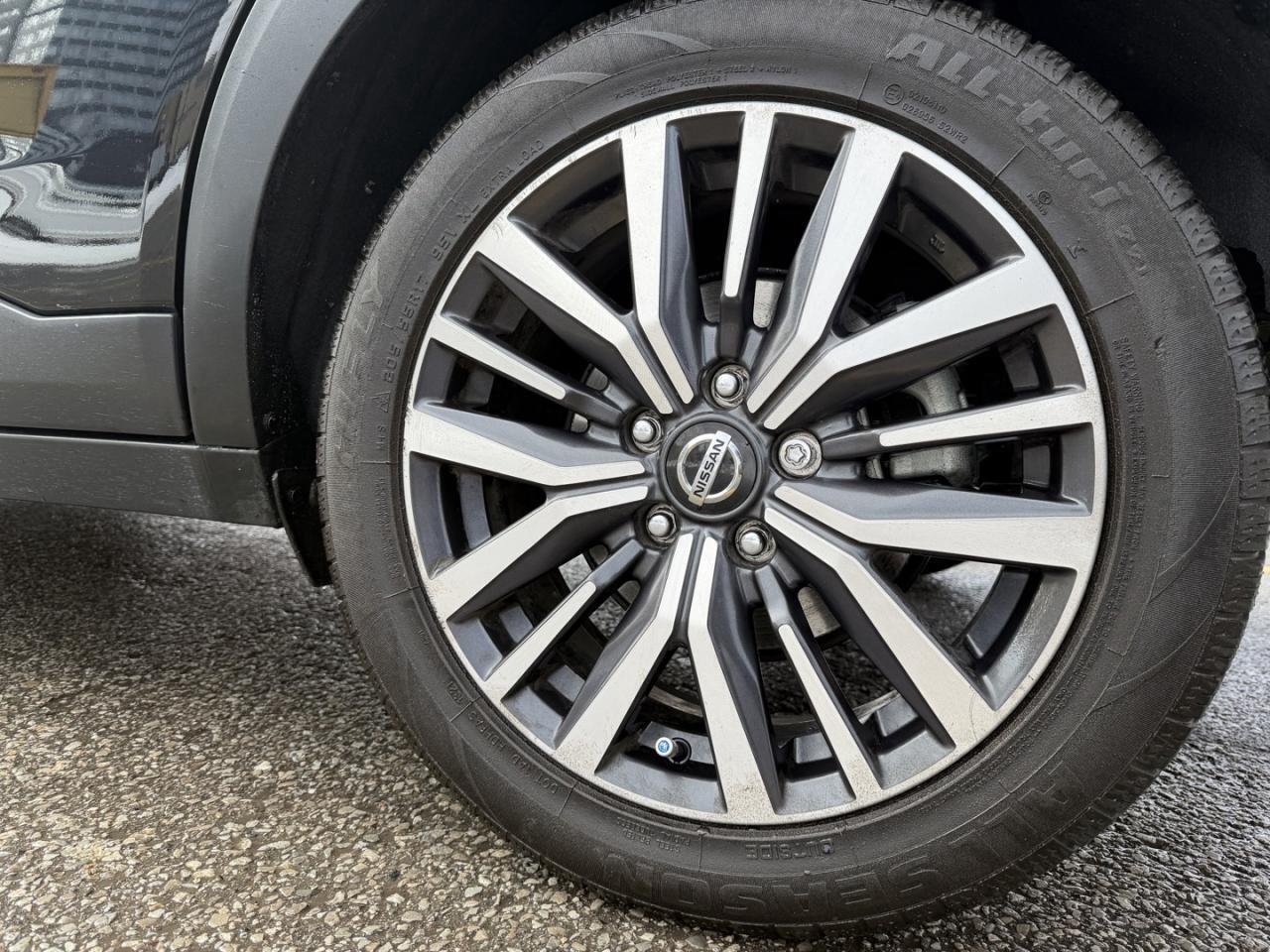 2021 Nissan Kicks SV FWD Photo