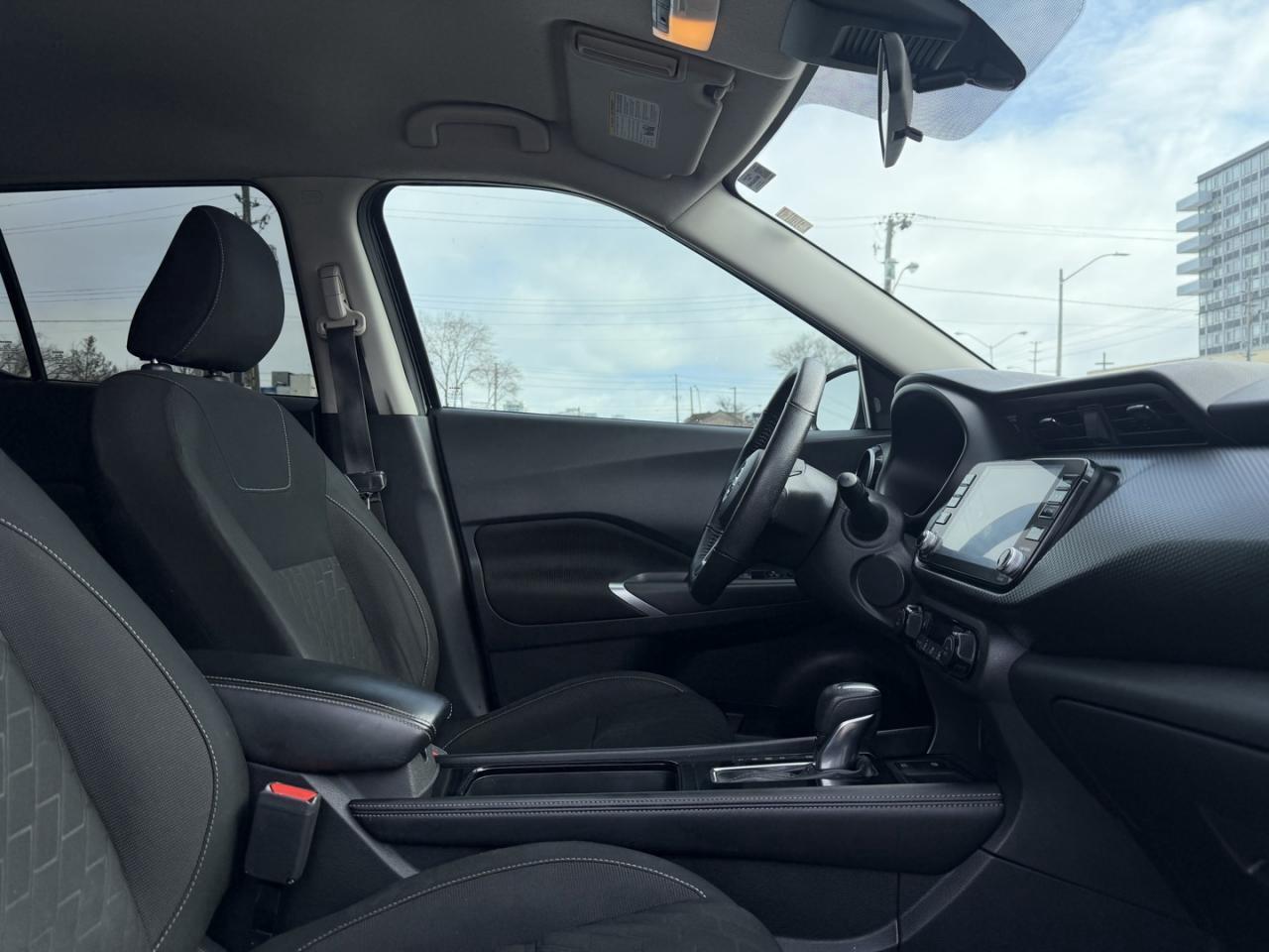 2021 Nissan Kicks SV FWD Photo