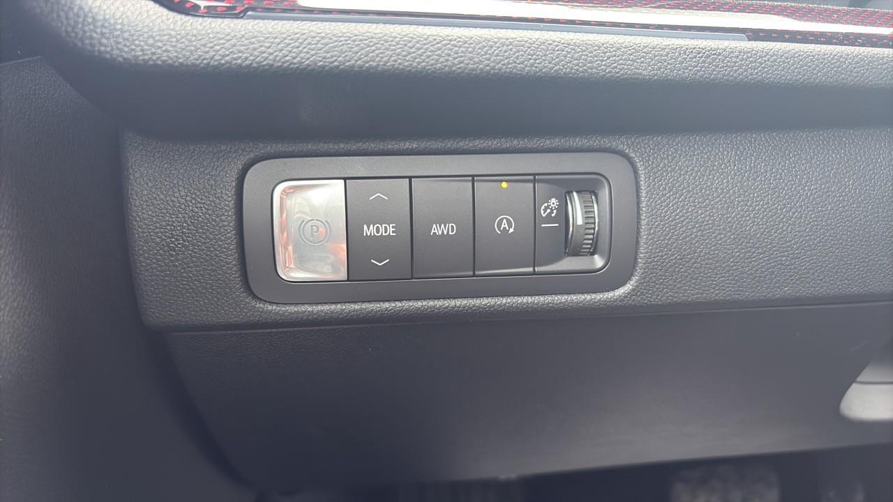13660808