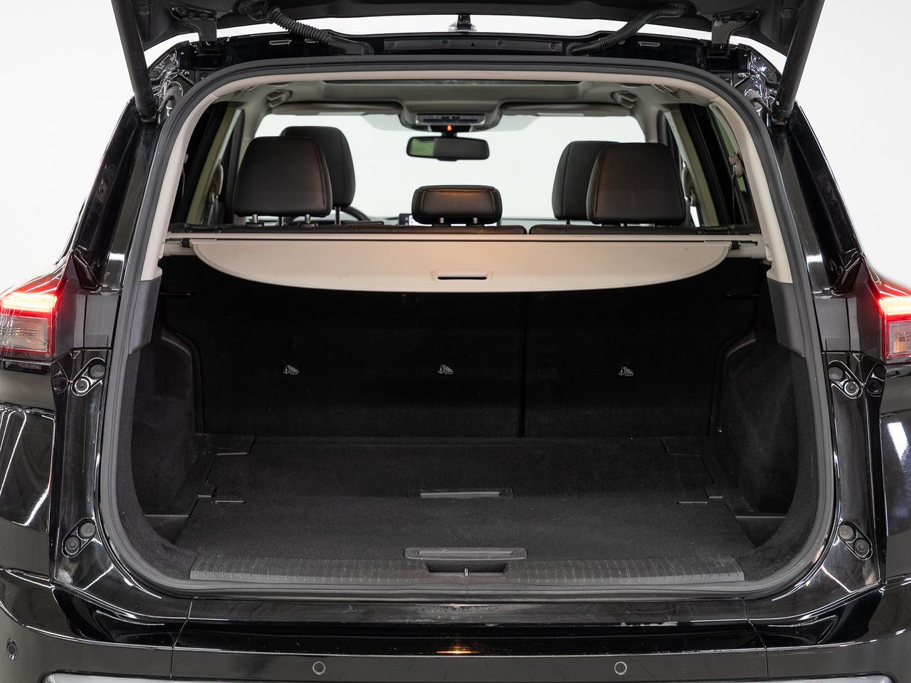 2024 Nissan Rogue SL AWD | Nav | Leather | Panoroof | ACC | CarPlay Photo