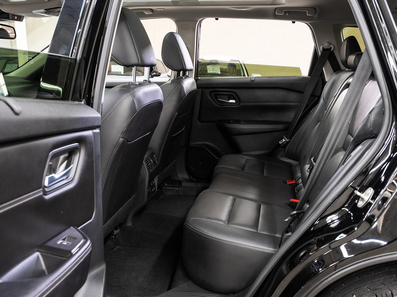 2024 Nissan Rogue SL AWD | Nav | Leather | Panoroof | ACC | CarPlay Photo