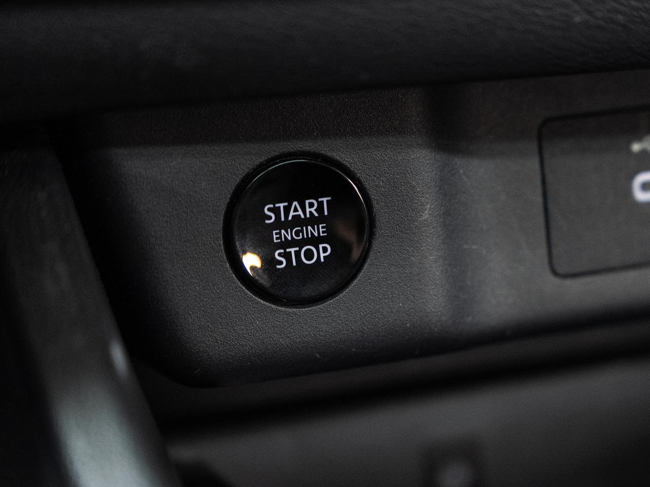 2024 Nissan Rogue SL AWD | Nav | Leather | Panoroof | ACC | CarPlay Photo