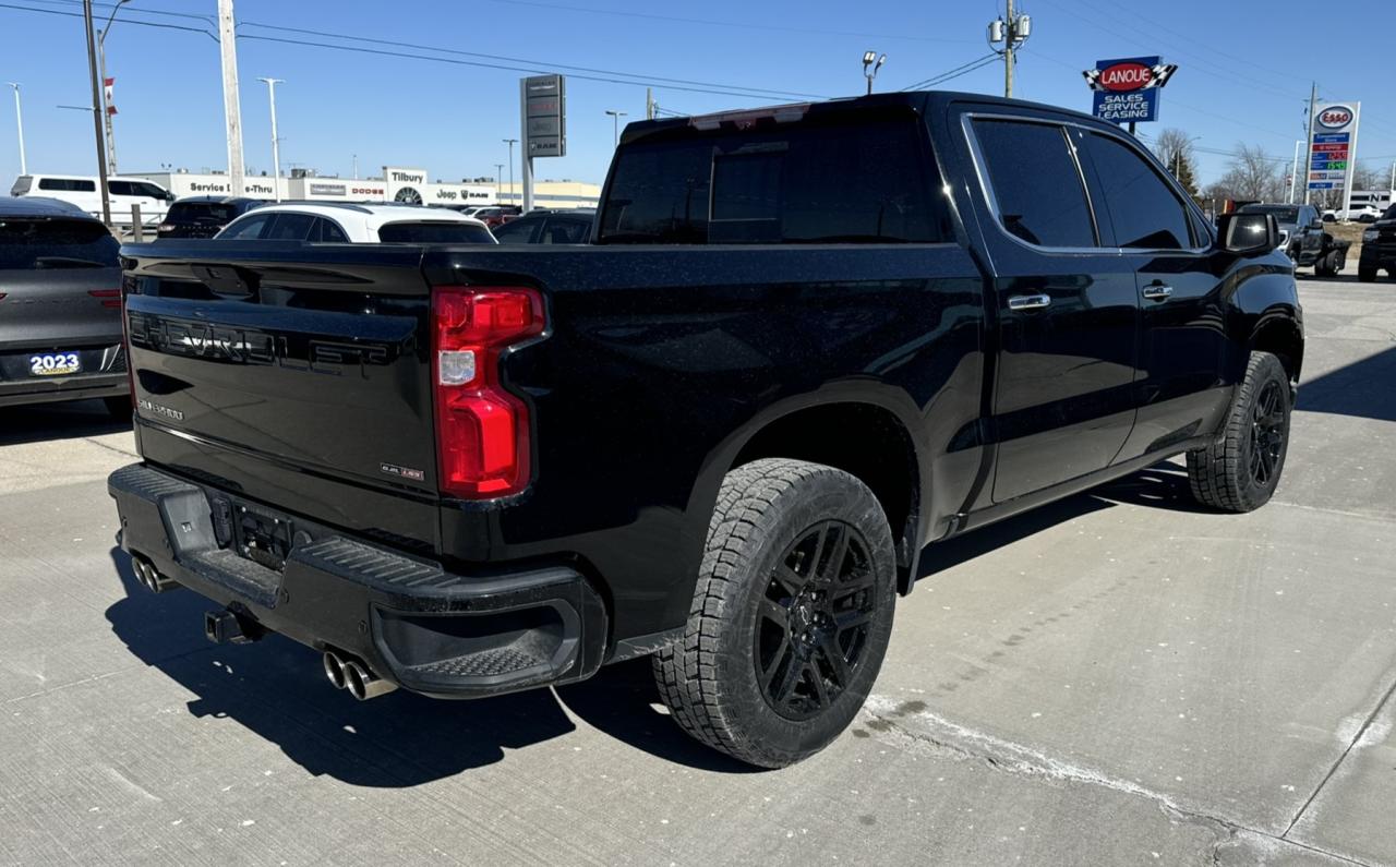 2021 Chevrolet Silverado 1500 4WD Crew Cab 147" High Country Photo