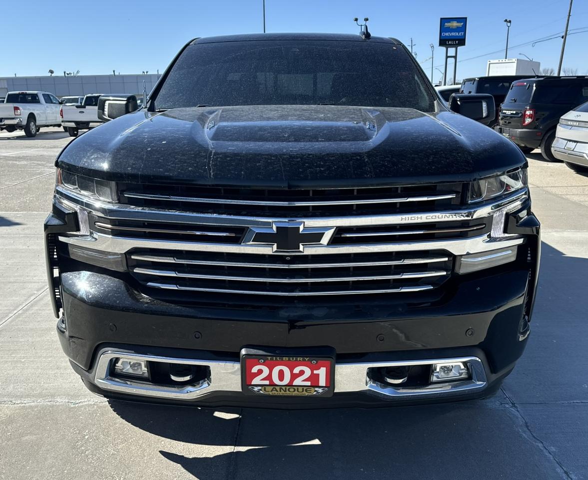 2021 Chevrolet Silverado 1500 4WD Crew Cab 147" High Country Photo
