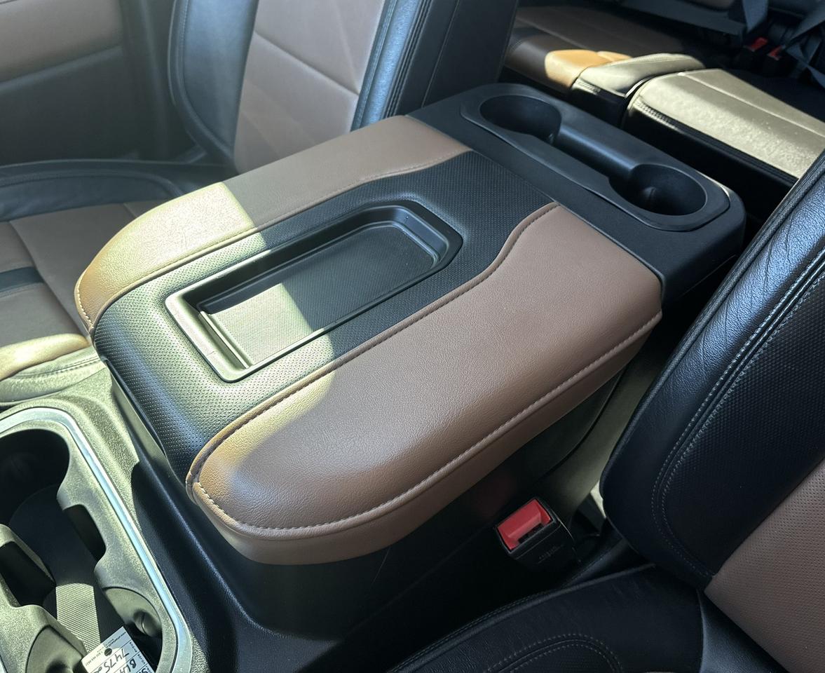 2021 Chevrolet Silverado 1500 4WD Crew Cab 147" High Country Photo