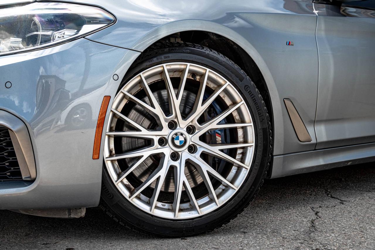 2018 BMW 5 Series M550i XDRIVE | M SPORT | SUNROOF | COOLED SEATS | Photo