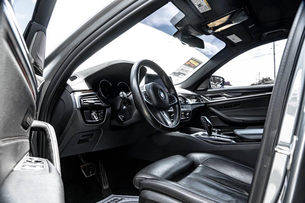 2018 BMW 5 Series M550i XDRIVE | M SPORT | SUNROOF | COOLED SEATS | Photo