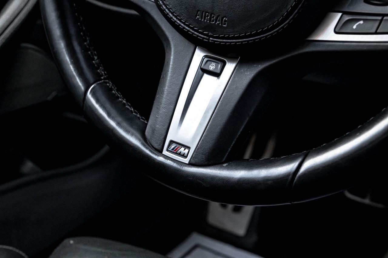 2018 BMW 5 Series M550i XDRIVE | M SPORT | SUNROOF | COOLED SEATS | Photo