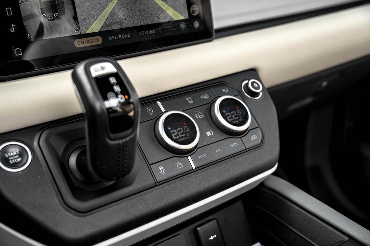 2022 Land Rover Defender S 90 AWD | CLEAN CARFAX | 360 CAM | NAVI | MERIDIA Photo