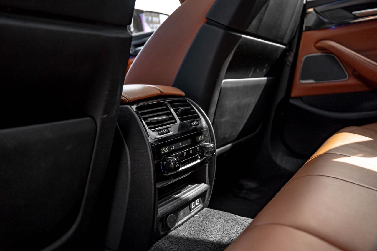 2021 BMW M5 COMPETITION AWD | HUD | NAVI | SUNROOF | Photo