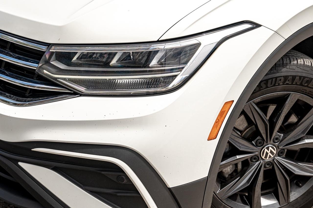 2023 Volkswagen Tiguan COMFORTLINE 4MOTION PANO CLEAN CARFAX HEATED Photo