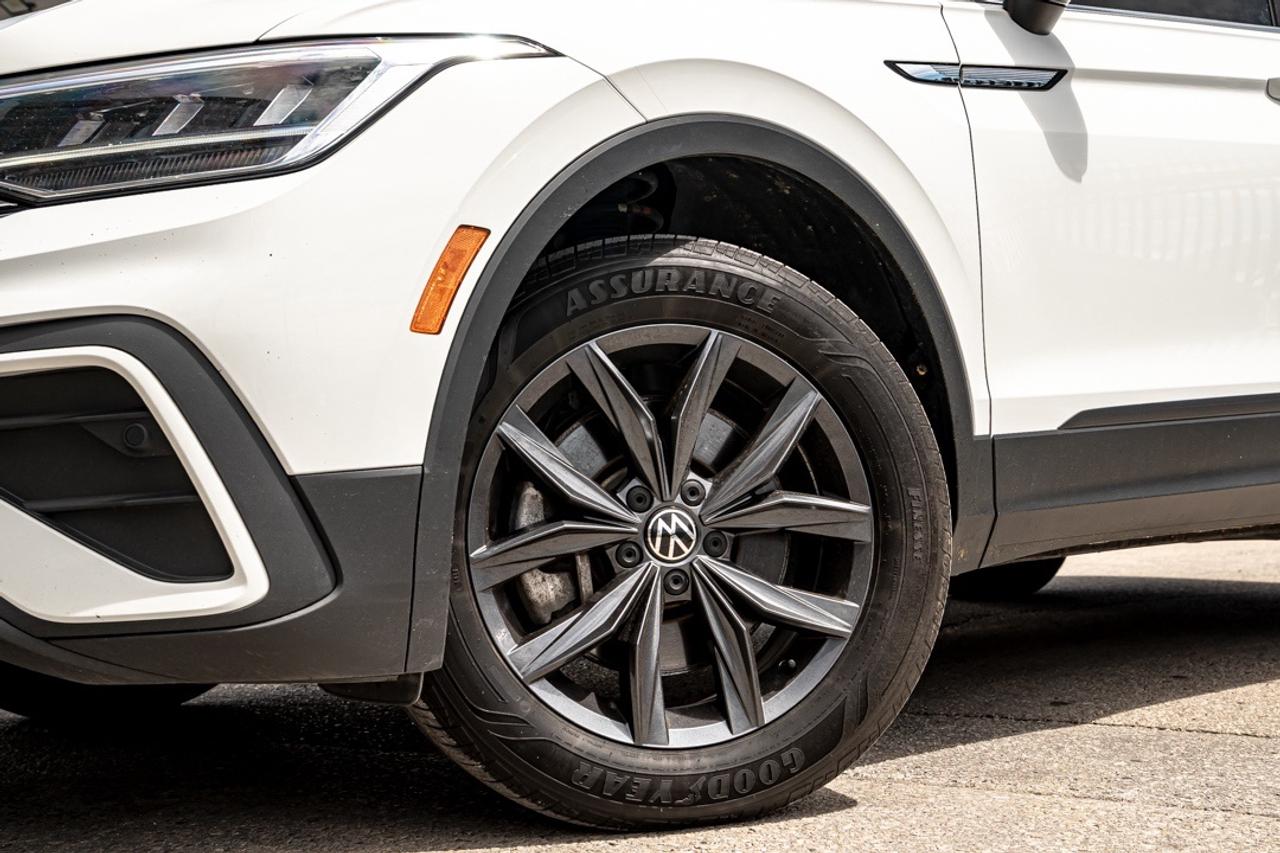 2023 Volkswagen Tiguan COMFORTLINE 4MOTION PANO CLEAN CARFAX HEATED Photo2