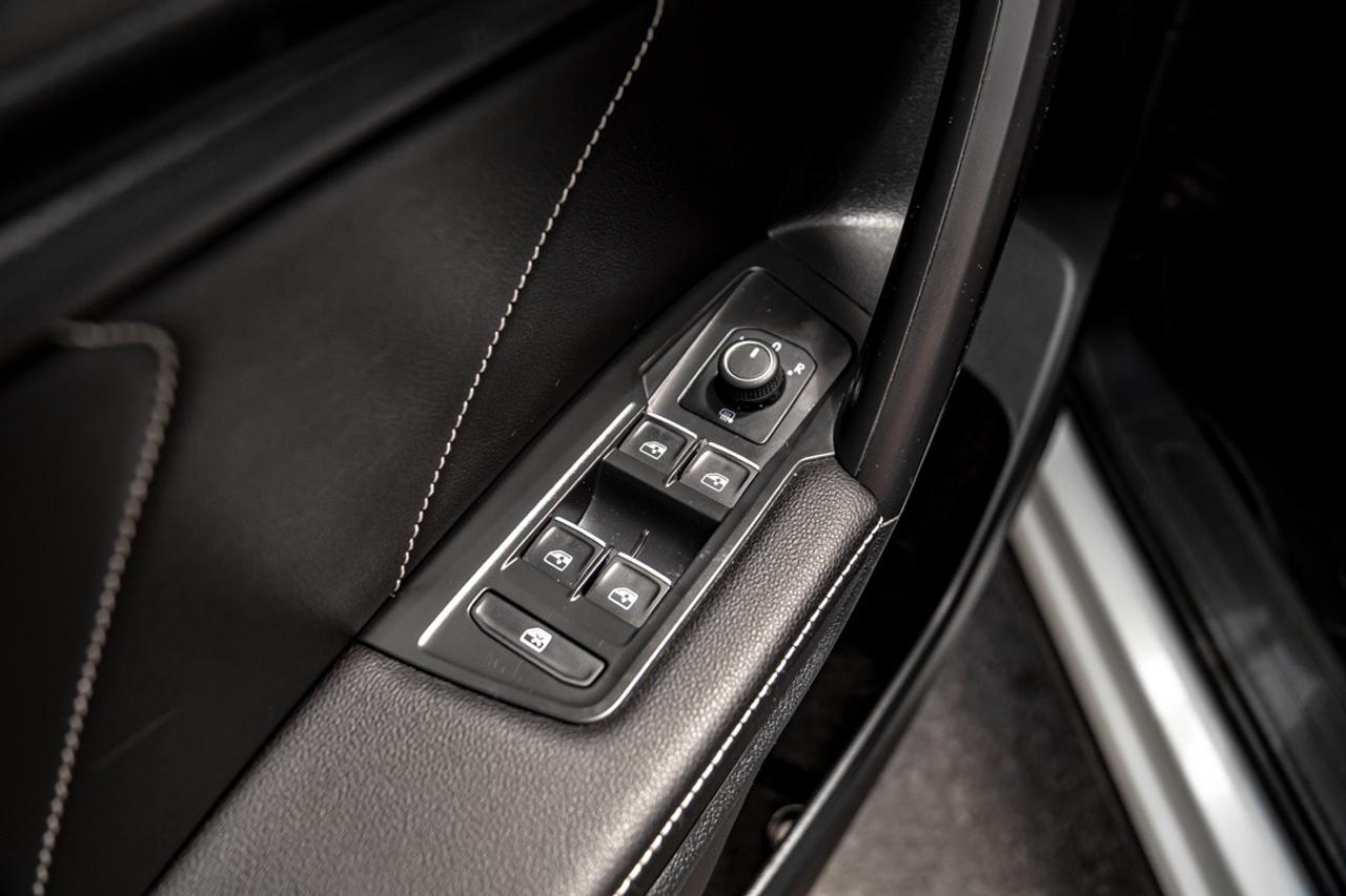 2023 Volkswagen Tiguan COMFORTLINE 4MOTION PANO CLEAN CARFAX HEATED Photo