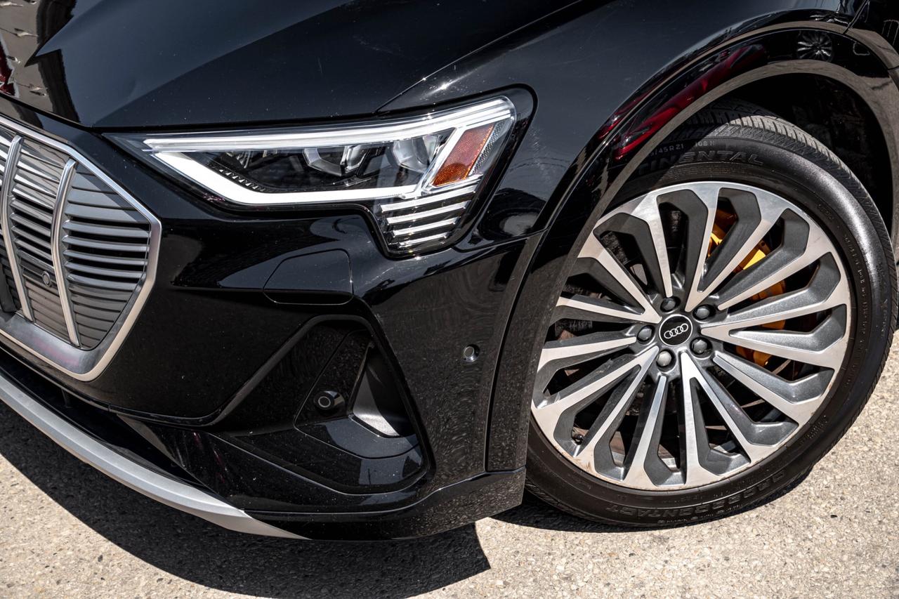 2021 Audi E-Tron Sportback PROGRESSIV | QUATTRO | COOLED SEATS | NAVI | Photo2
