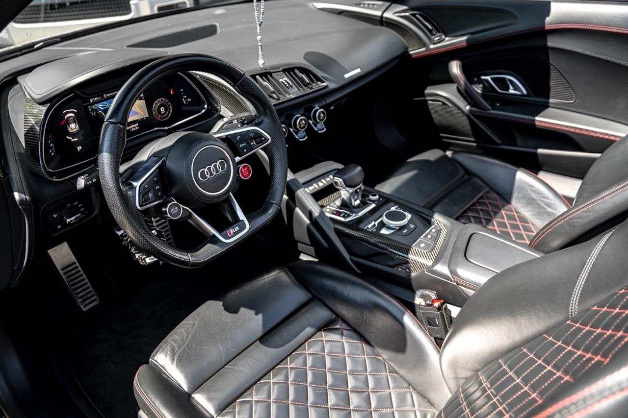 2017 Audi R8 SPYDER V10 LE MANS CARBON INT & EXT DIAMON Photo