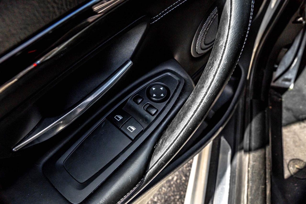 2015 BMW M4 COUPE | CLEAN CARFAX | CARBON PKG | NAVI | SUNROOF Photo