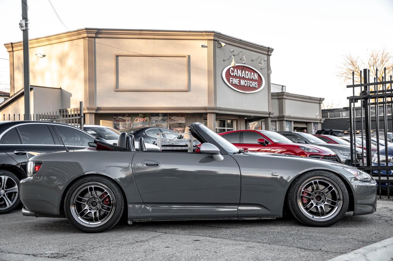 2005 Honda S2000 CONVERTIBLE |6 SPEED |PUSH START |CARBON FIBER HOO Photo