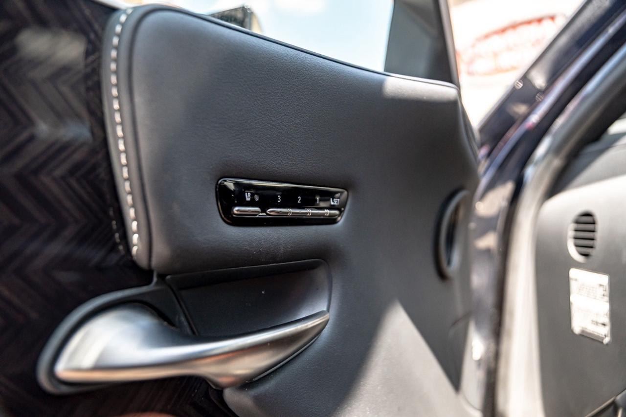 2018 Lexus LS LS 500 AWD REAR ENTERTAINMENT HUD PANO NAV Photo