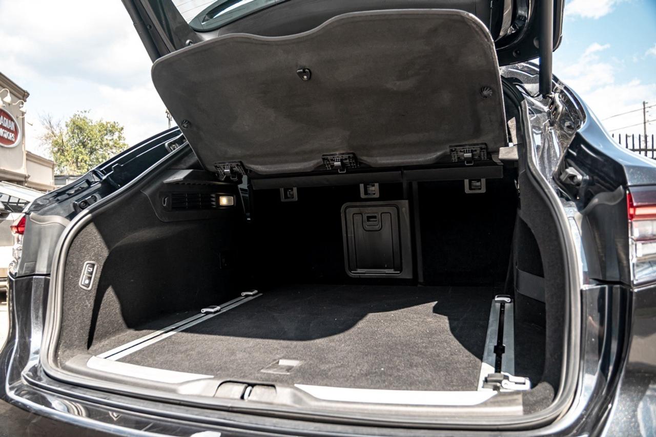 2021 Maserati Levante TROFEO | AWD | V8 | FACTORY FERRARI ENGINE | CARBO Photo