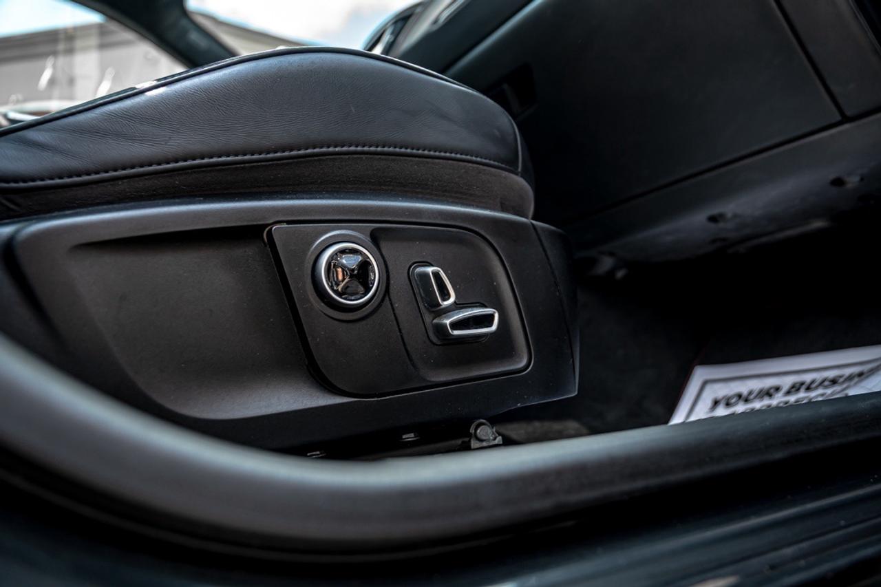 2021 Maserati Levante TROFEO | AWD | V8 | FACTORY FERRARI ENGINE | CARBO Photo