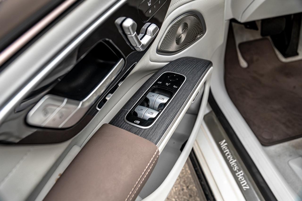 2022 Mercedes-Benz E-Class EQS 450+ | AMG PKG | WOOD TRIM | BURMESTER | Photo