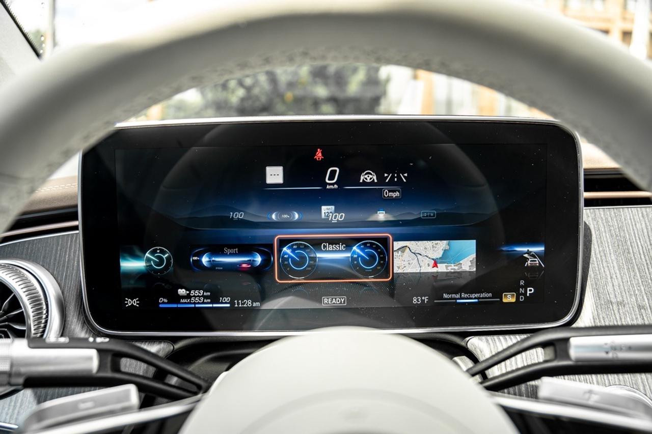 2022 Mercedes-Benz E-Class EQS 450+ | AMG PKG | WOOD TRIM | BURMESTER | Photo