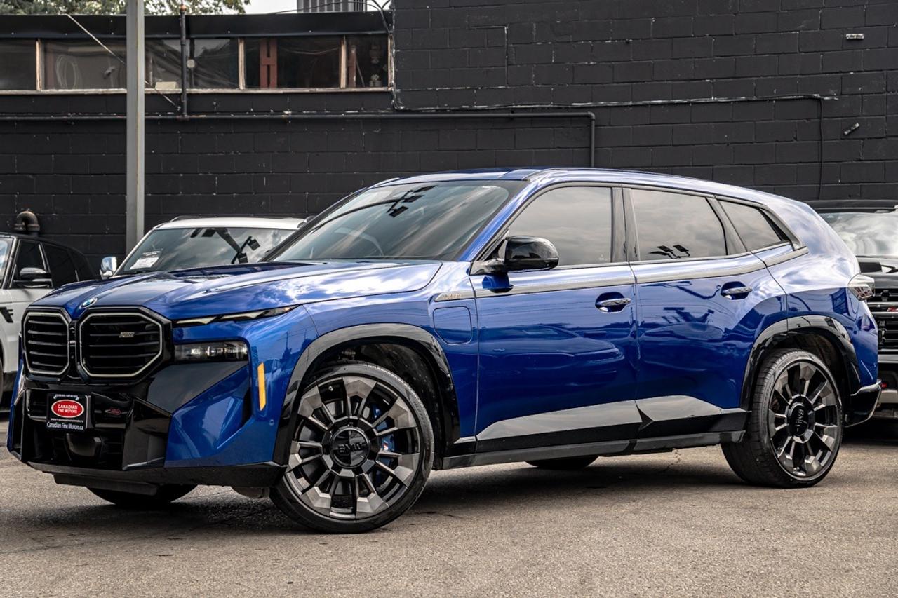 2023 BMW XM PLUG-IN HYBRID M POWER PKG CARBON FIBER PKG CL Photo