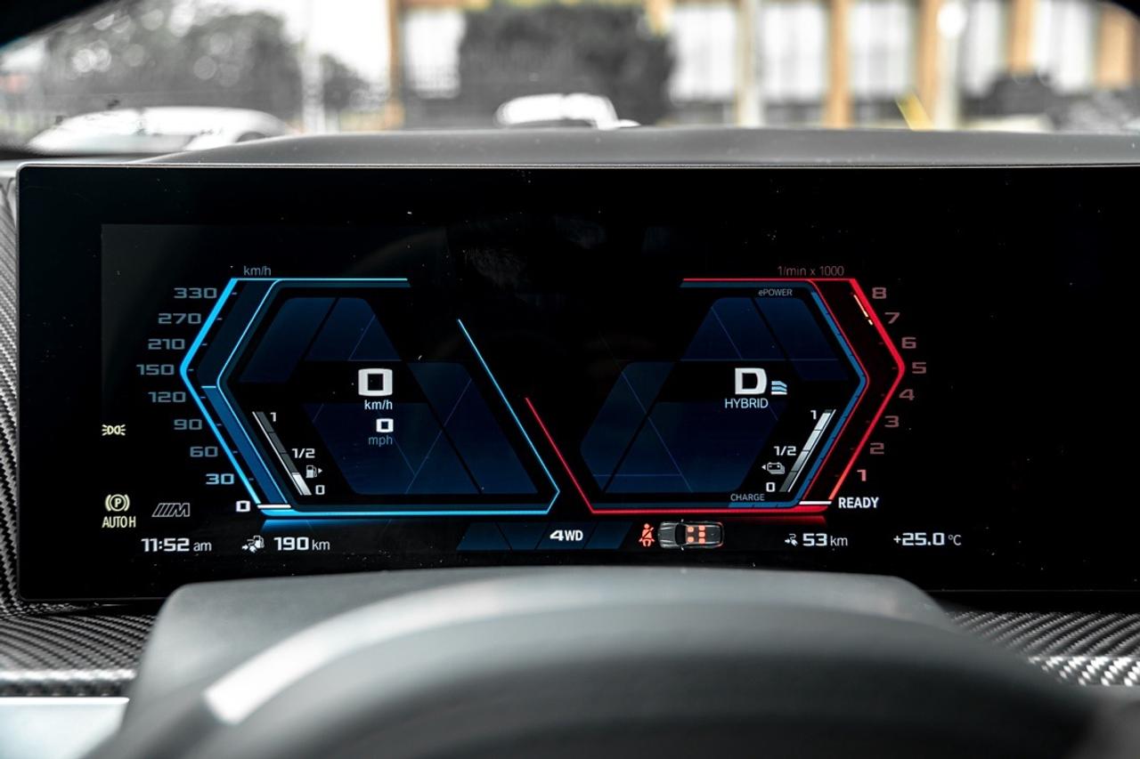 2023 BMW XM PLUG-IN HYBRID M POWER PKG CARBON FIBER PKG CL Photo