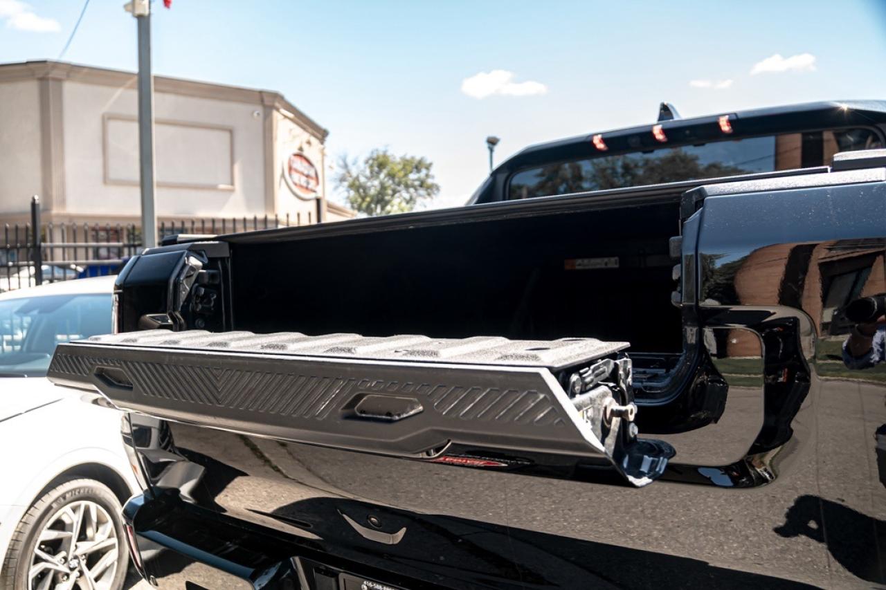 2024 GMC HUMMER EV Pickup E4WD CREW CAB CLEAN CARFAX CONVERTIBLE W HARD Photo