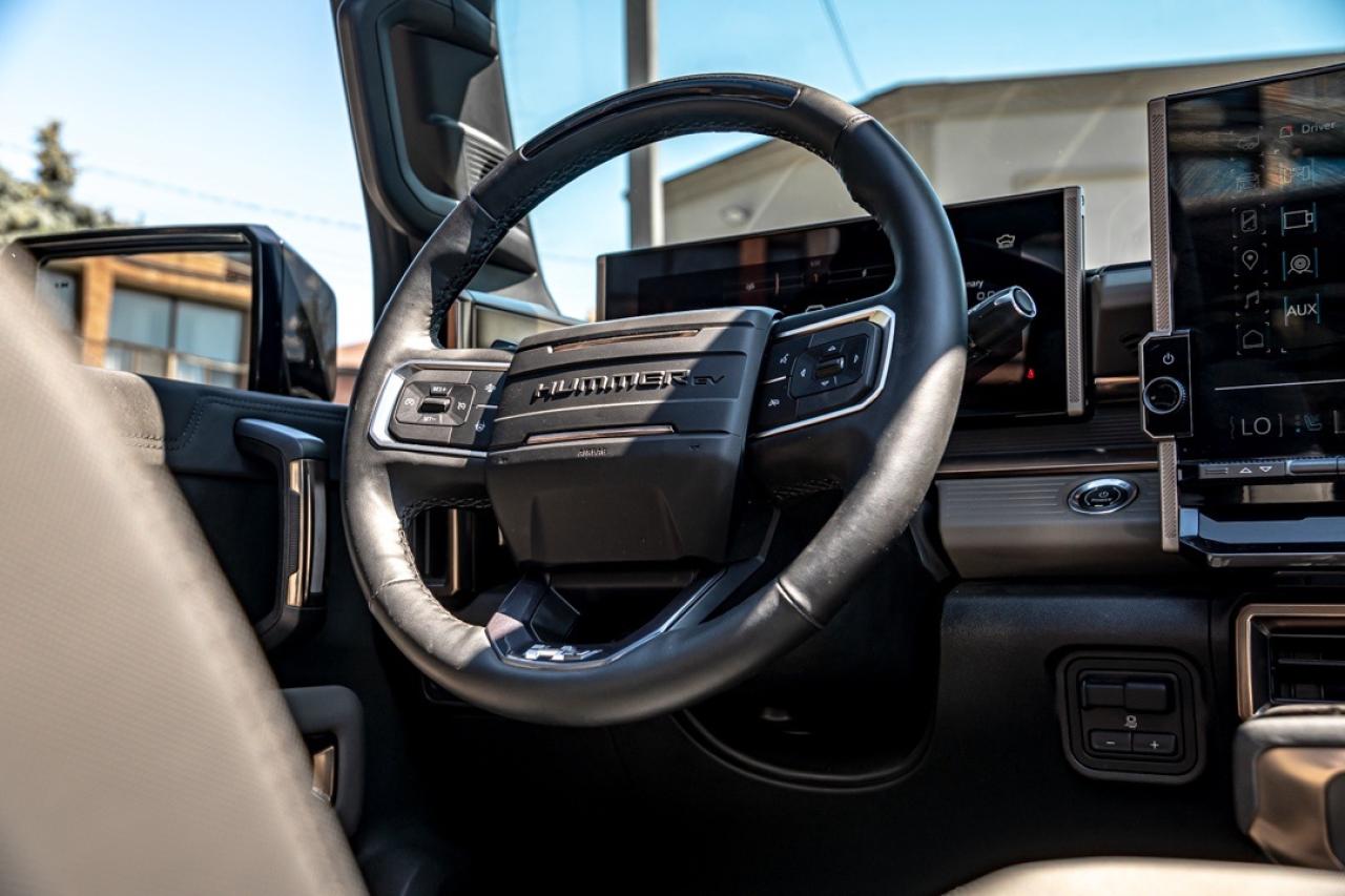 2024 GMC HUMMER EV Pickup E4WD CREW CAB CLEAN CARFAX CONVERTIBLE W HARD Photo