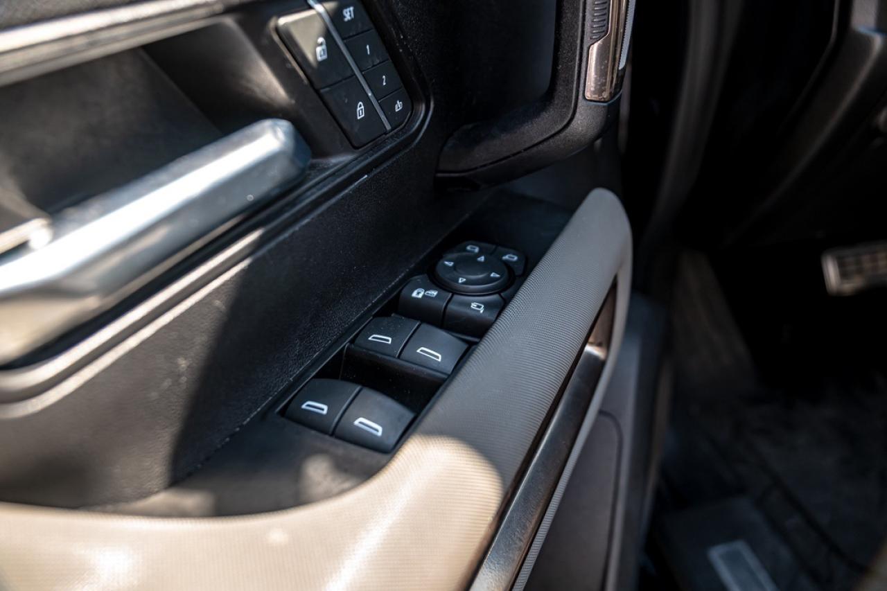 2024 GMC HUMMER EV Pickup E4WD CREW CAB CLEAN CARFAX CONVERTIBLE W HARD Photo