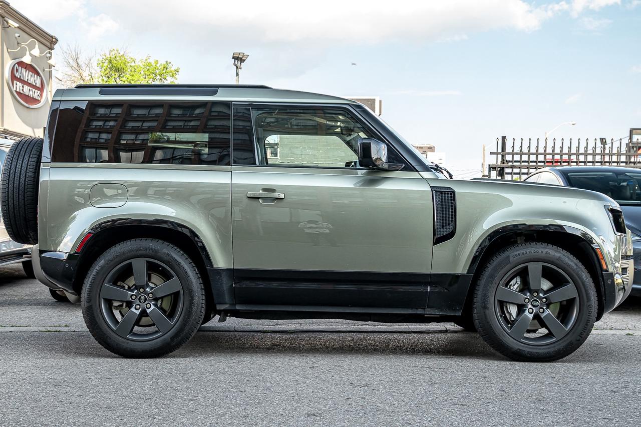 2022 Land Rover Defender X-DYNAMIC SE 90 AWD| CLEAN CARFAX | ONE OWNER | PA Photo4