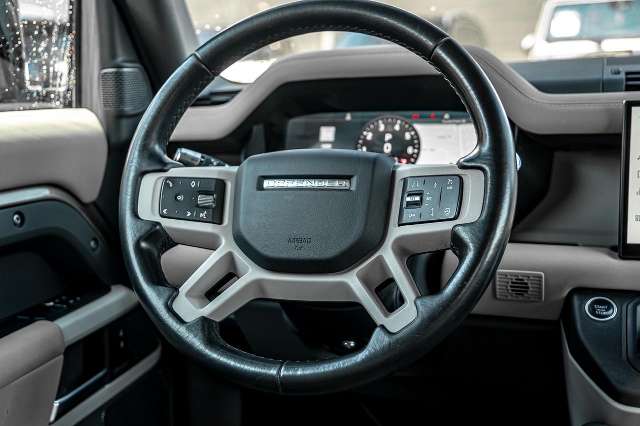 2022 Land Rover Defender X-DYNAMIC SE 90 AWD| CLEAN CARFAX | ONE OWNER | PA Photo