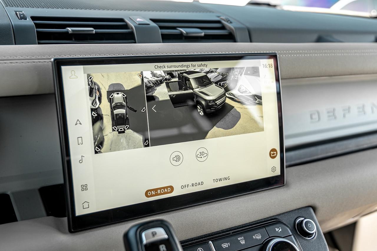 2022 Land Rover Defender X-DYNAMIC SE 90 AWD| CLEAN CARFAX | ONE OWNER | PA Photo