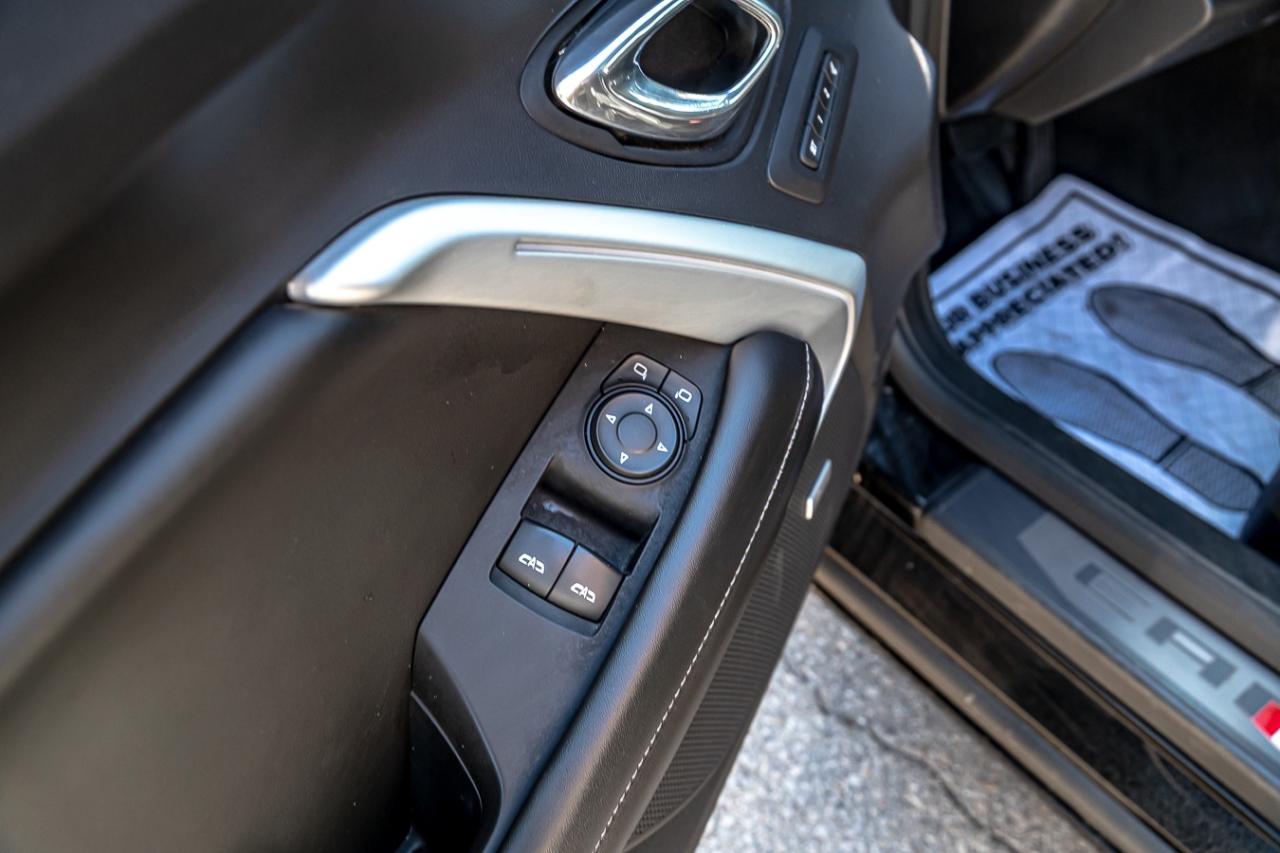 2018 Chevrolet Camaro 2SS | NO ACCIDENT | LEATHER SEATS | KEYLESS ENTRY Photo