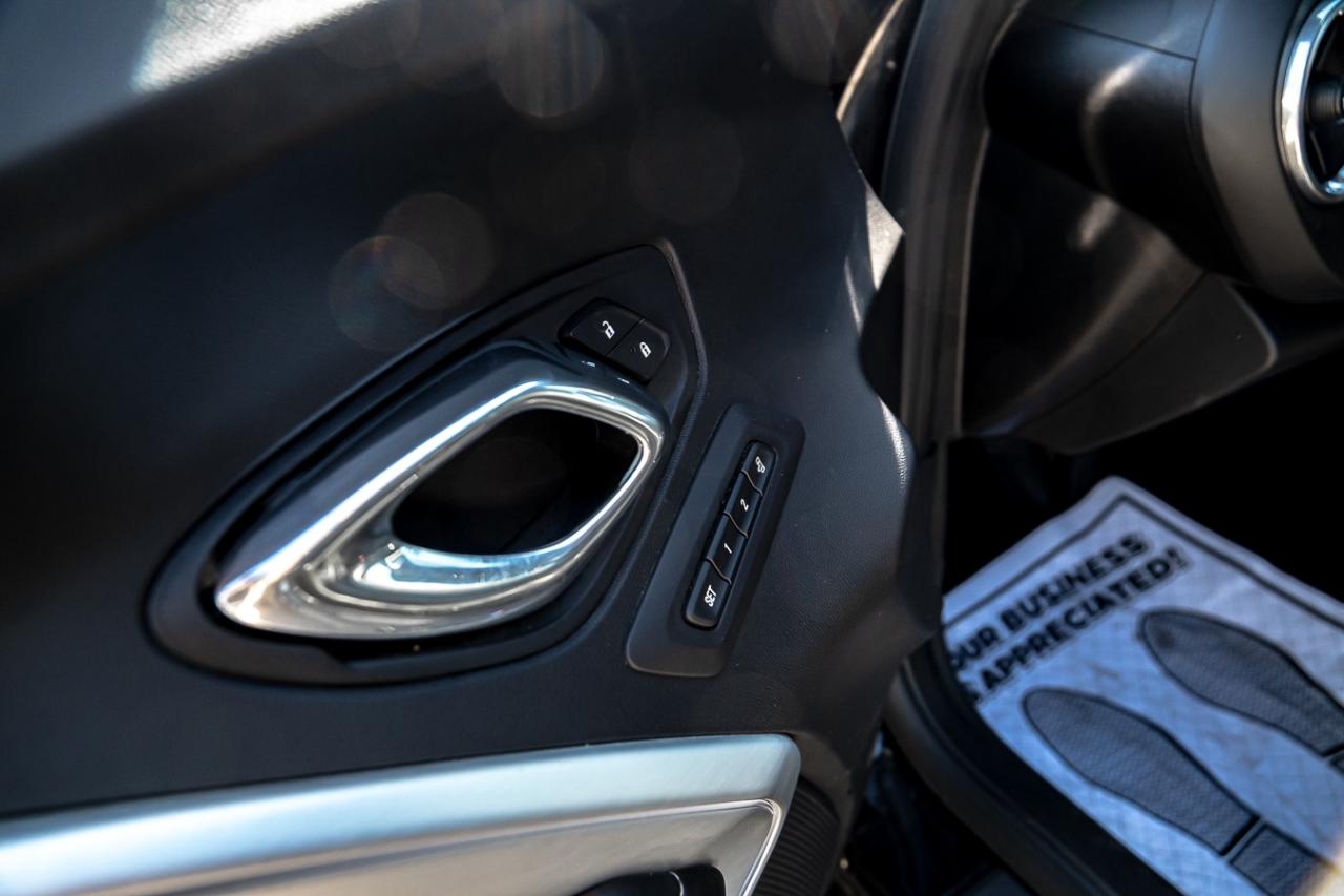 2018 Chevrolet Camaro 2SS | NO ACCIDENT | LEATHER SEATS | KEYLESS ENTRY Photo