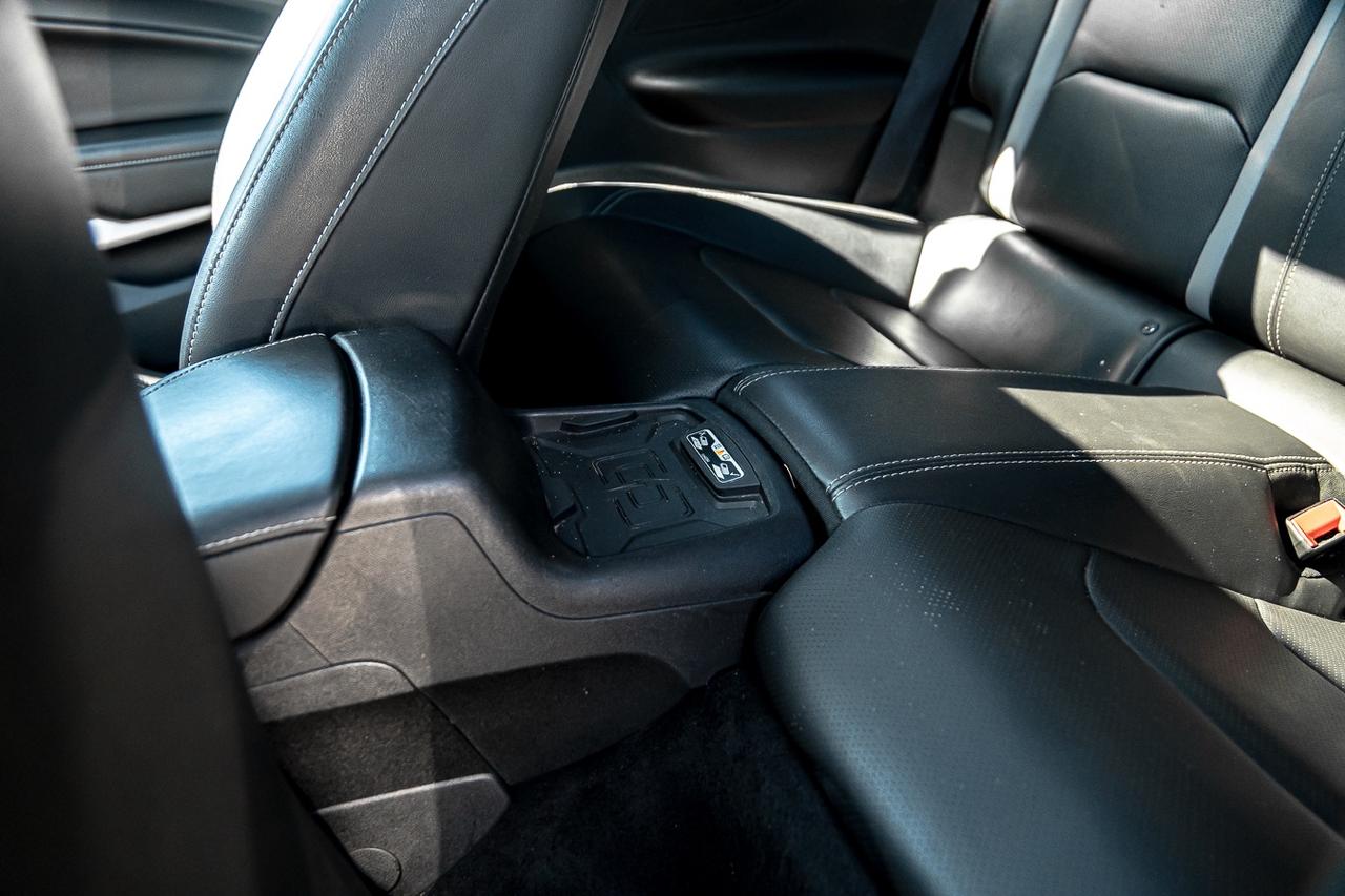 2018 Chevrolet Camaro 2SS | NO ACCIDENT | LEATHER SEATS | KEYLESS ENTRY Photo