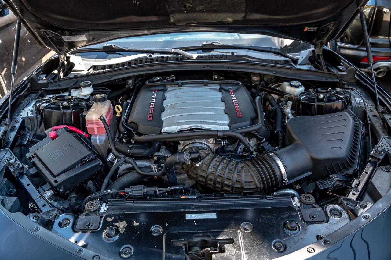 2018 Chevrolet Camaro 2SS | NO ACCIDENT | LEATHER SEATS | KEYLESS ENTRY Photo