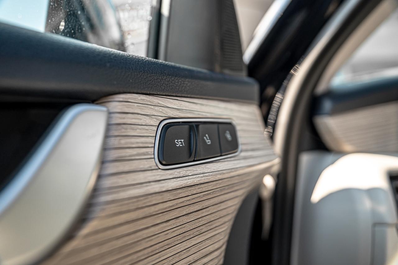 2022 Hyundai PALISADE SEL LUXURY UTILITY AWD  | 7 PASS | BSM | NAVI | ON Photo