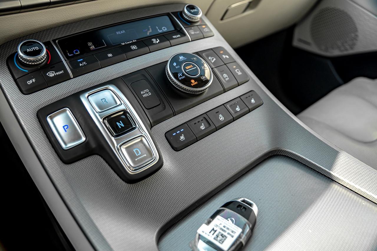 2022 Hyundai PALISADE SEL LUXURY UTILITY AWD  | 7 PASS | BSM | NAVI | ON Photo