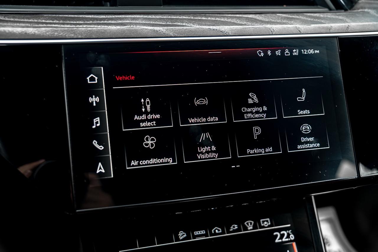 2022 Audi E-Tron Sportback TECHNIK S-LINE | HUD | PANO | NAVI | CAM | Photo