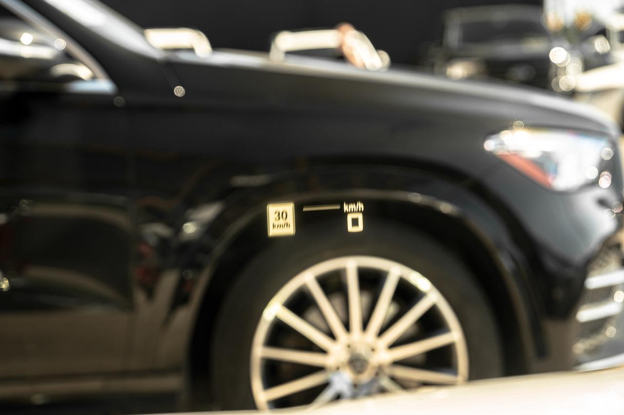 2022 BMW 5 Series 540i XDRIVE | M POWER PKG | HUD | NAVI | HARMAN&KA Photo