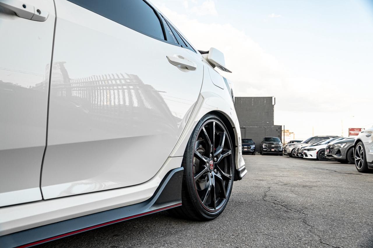 2019 Honda Civic Type R MANUAL GEAR | NAVI | CAM | ONE OWNER | RED INT | Photo
