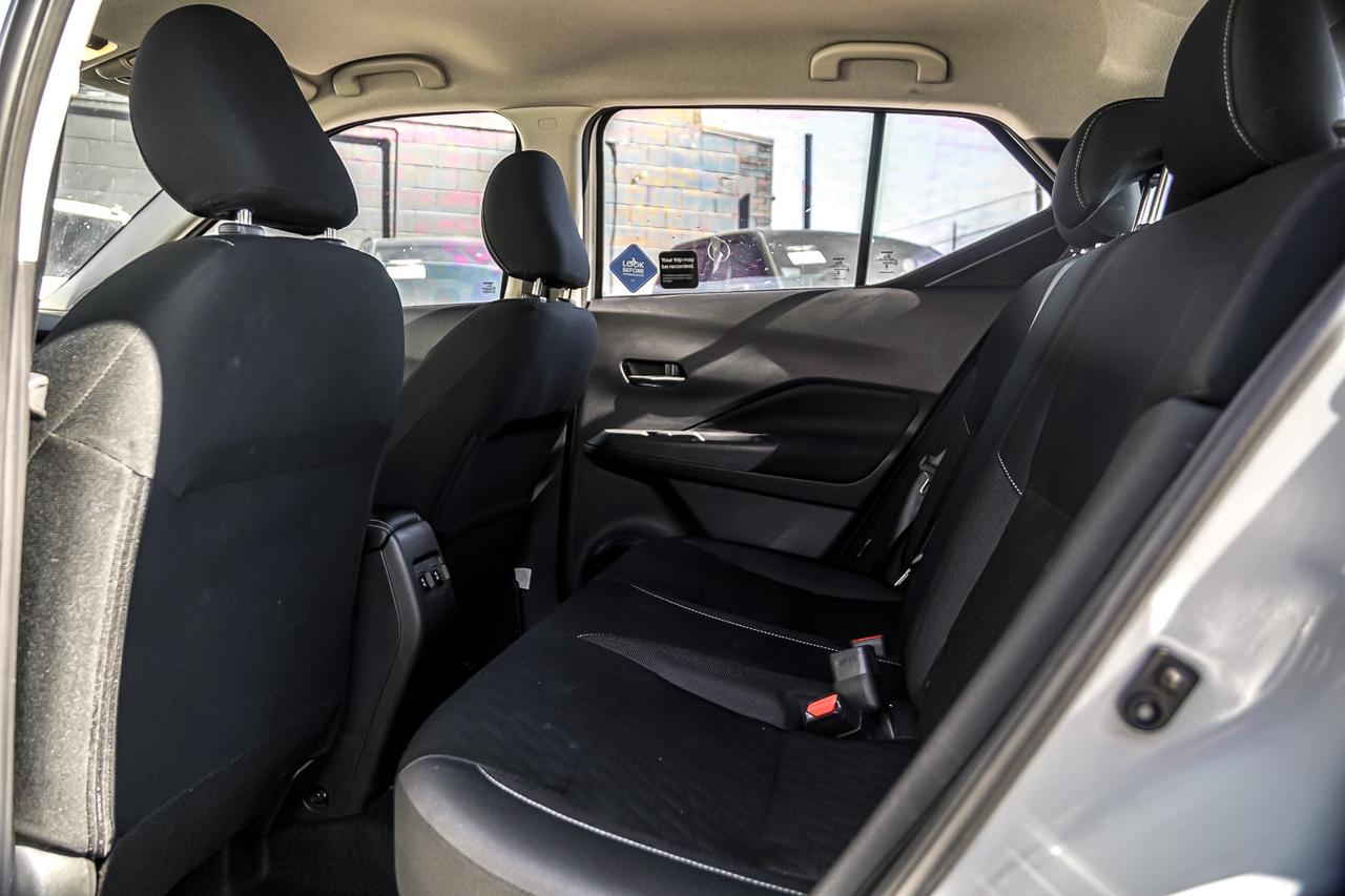 2024 Nissan Kicks SV | BSM | HEATED SEATS | CARPLAY | LDW | ONE OWNE Photo