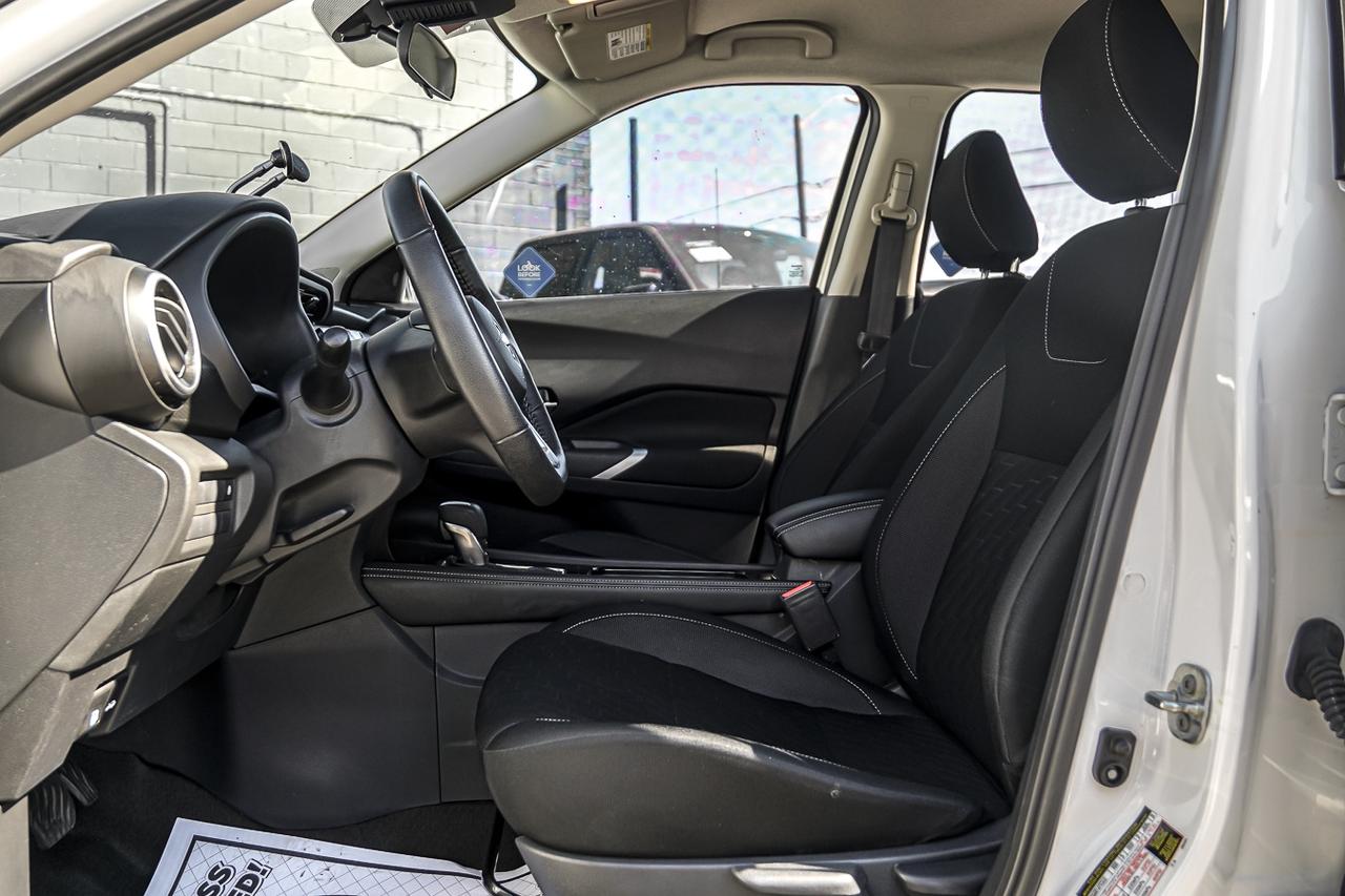 2024 Nissan Kicks SV | BSM | HEATED SEATS | CARPLAY | LDW | ONE OWNE Photo