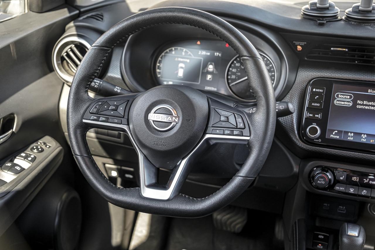 2024 Nissan Kicks SV | BSM | HEATED SEATS | CARPLAY | LDW | ONE OWNE Photo