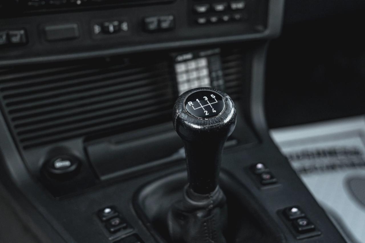 1987 BMW 6 Series M6 MANUAL | SUNROOF | ONE OWNER | LEATHER Photo