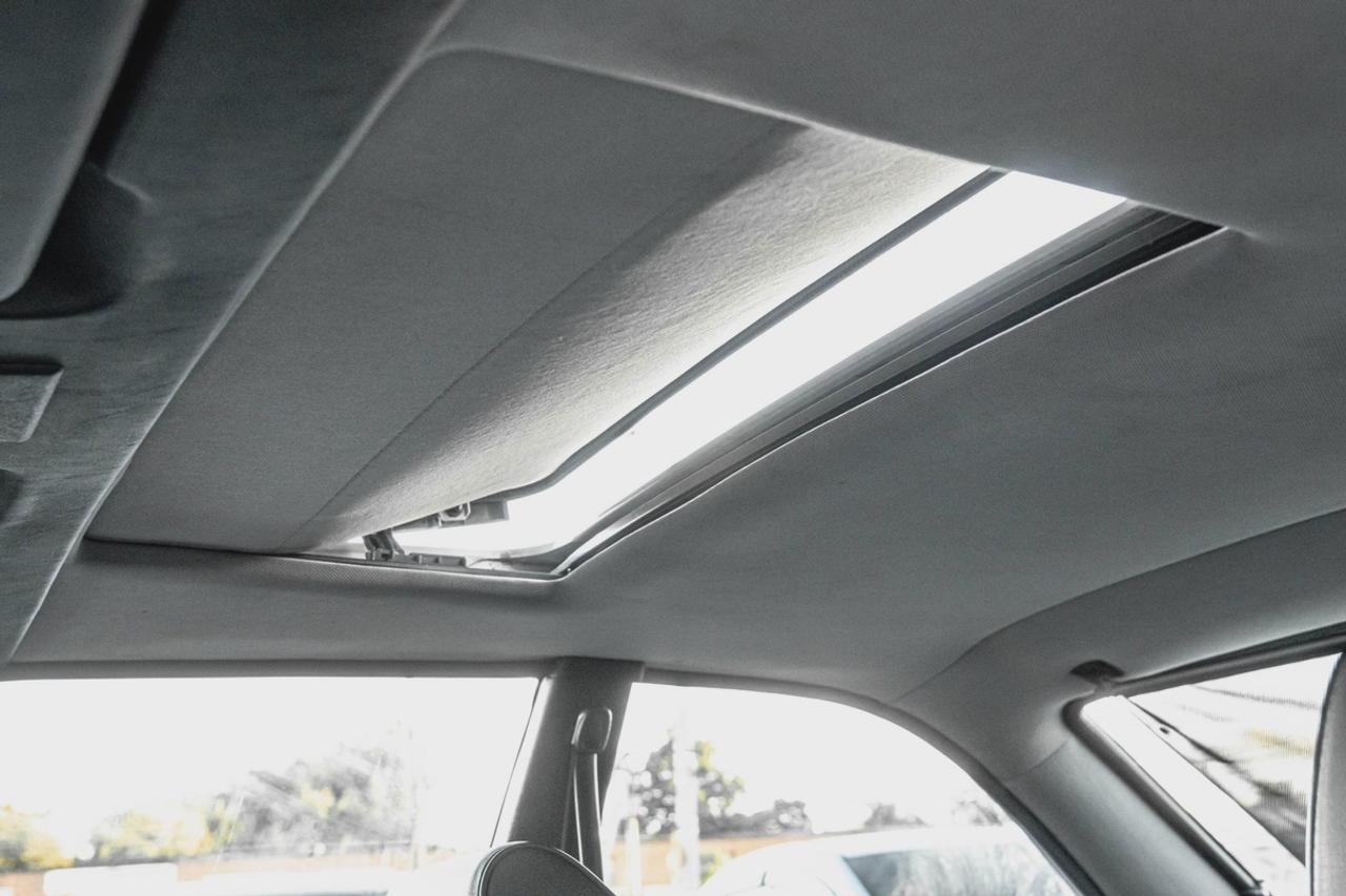 1987 BMW 6 Series M6 MANUAL | SUNROOF | ONE OWNER | LEATHER Photo