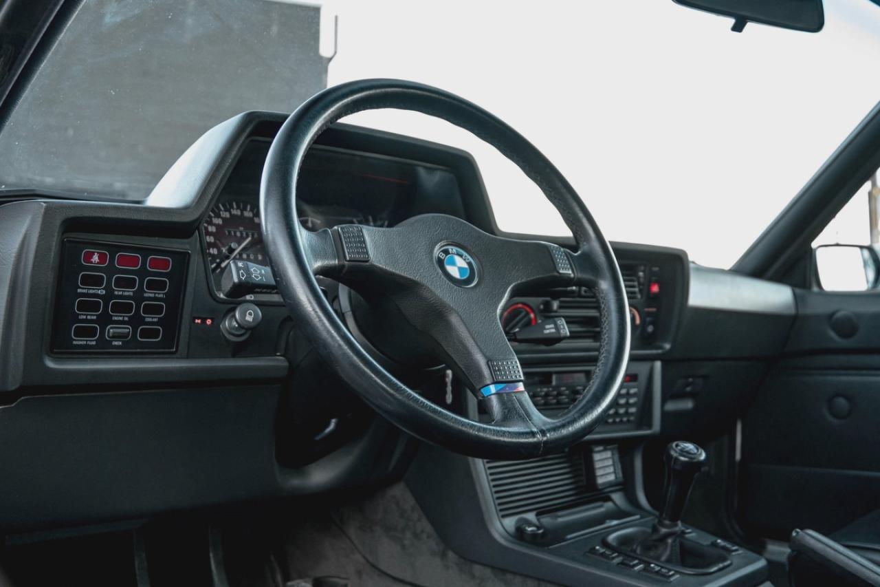 1987 BMW 6 Series M6 MANUAL | SUNROOF | ONE OWNER | LEATHER Photo